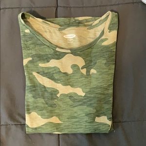 Old Navy Short Sleeve Camo t Shirt